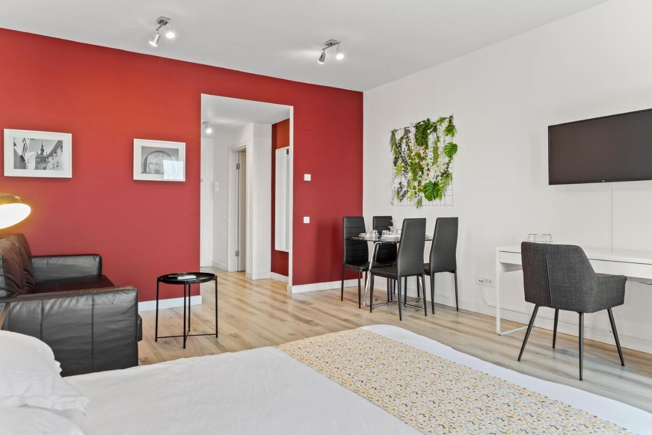 Ferienwohnung Aquarius: Upscale Flat In The Heart Of Bucharest! Exterior foto