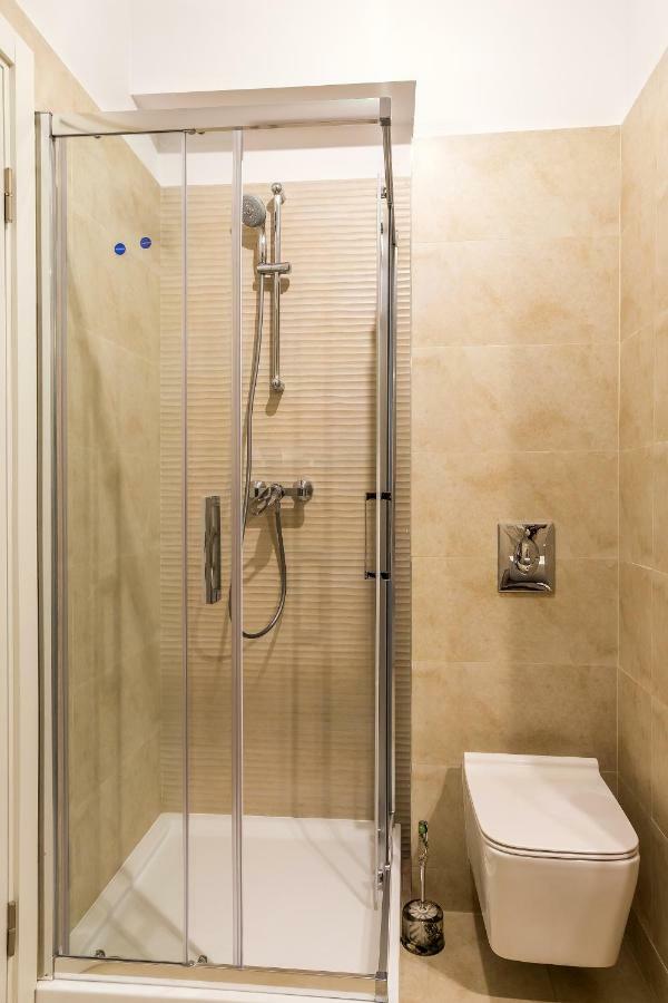 Ferienwohnung Aquarius: Upscale Flat In The Heart Of Bucharest! Exterior foto